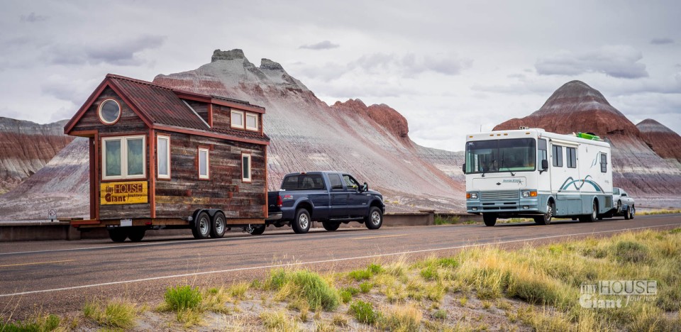 Tiny_House_Giant_Journey_in_the_Petrified_Forest_and_an_RV
